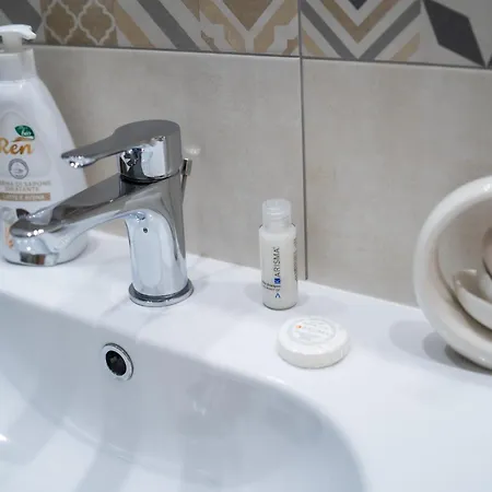 La Dimora Di Pepe Bed & Breakfast *