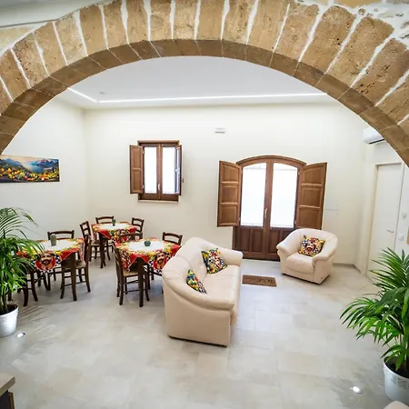 La Dimora Di Pepe Bed & Breakfast *