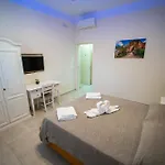 La Dimora Di Pepe Oda ve Kahvaltı Custonaci